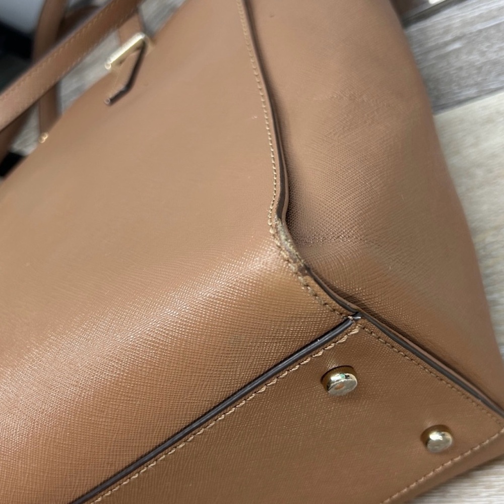 Kate Spade New York Hayden Satchel! Preowned!! - Picture 11 of 13
